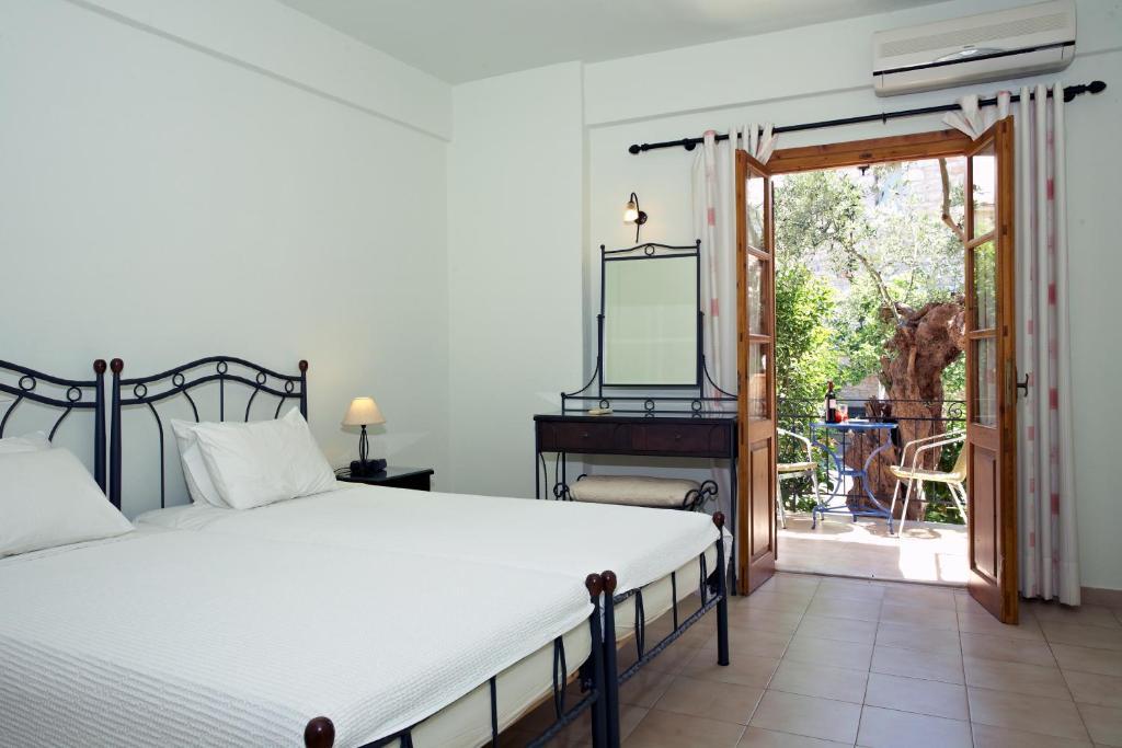 Anniska Hotel Kardamyli الغرفة الصورة