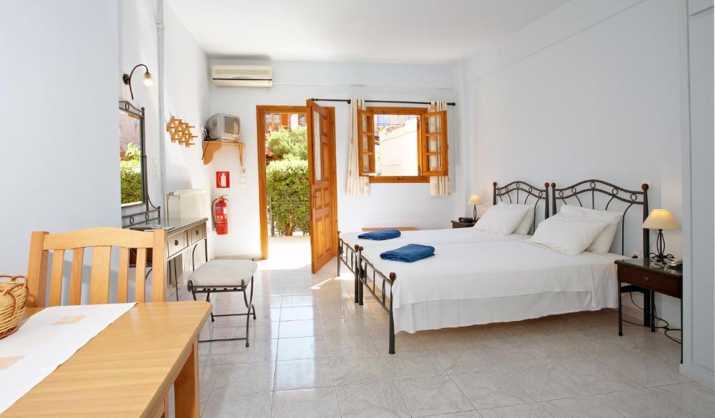 Anniska Hotel Kardamyli الغرفة الصورة